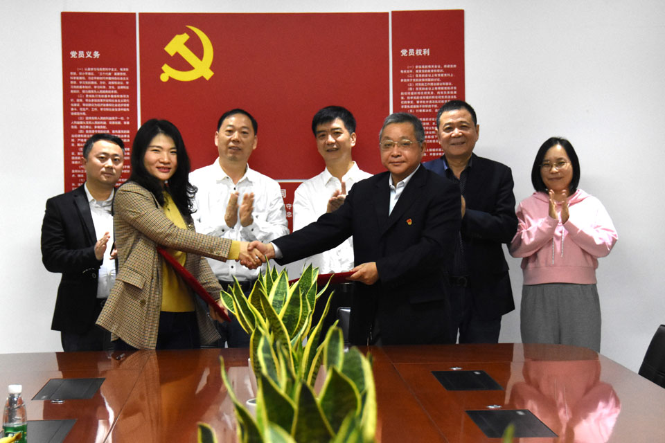 强强联合 共创未来 |亚新注册防雷与中国能建湖南院签订战略合作协议